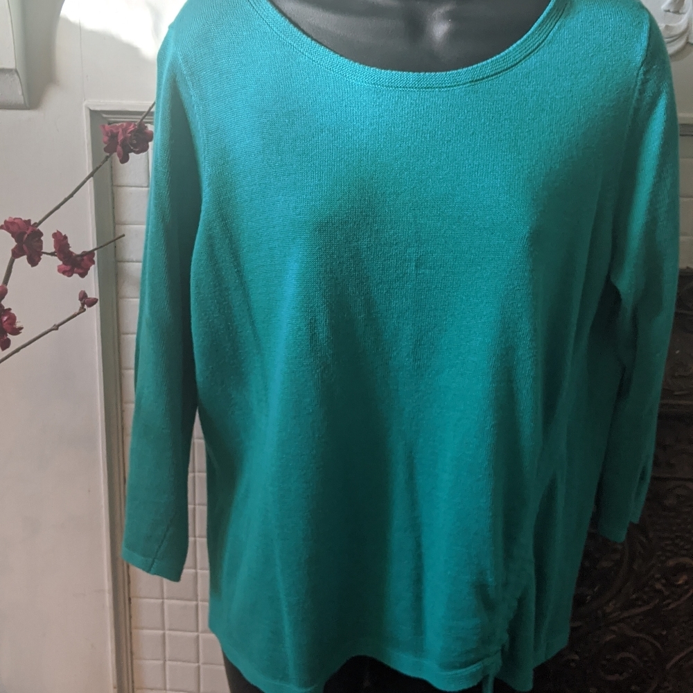 Chicos size 2 turquoise/teal sweater like new